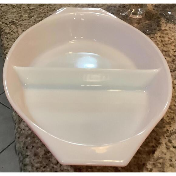 Vintage Pyrex Pink Daisy Divided Casserole Dish - Picture 9 of 9